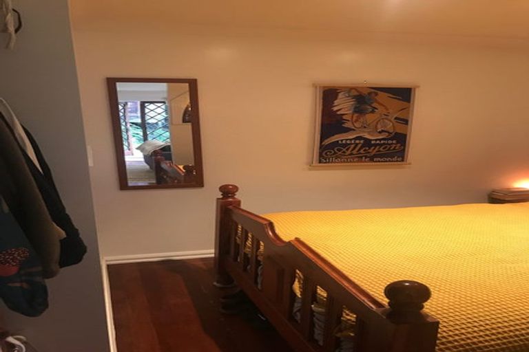 Photo of property in 56 Holloway Road, Aro Valley, Wellington, 6021