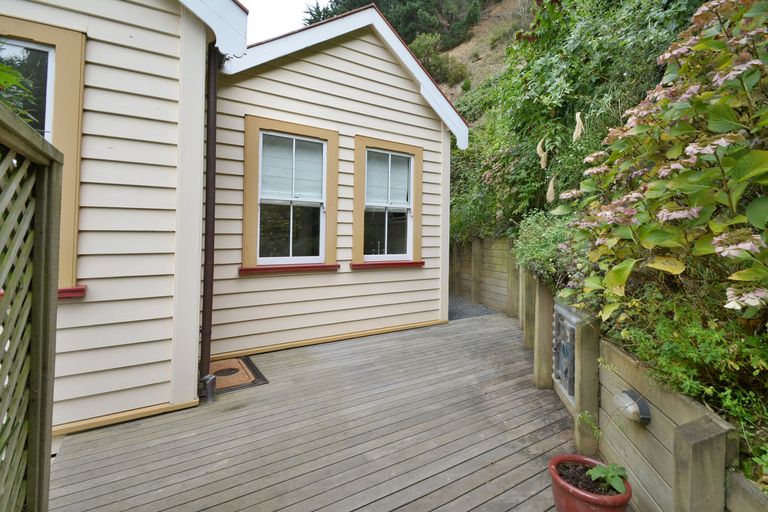 Photo of property in 5 Macandrew Road, Careys Bay, Port Chalmers, 9023