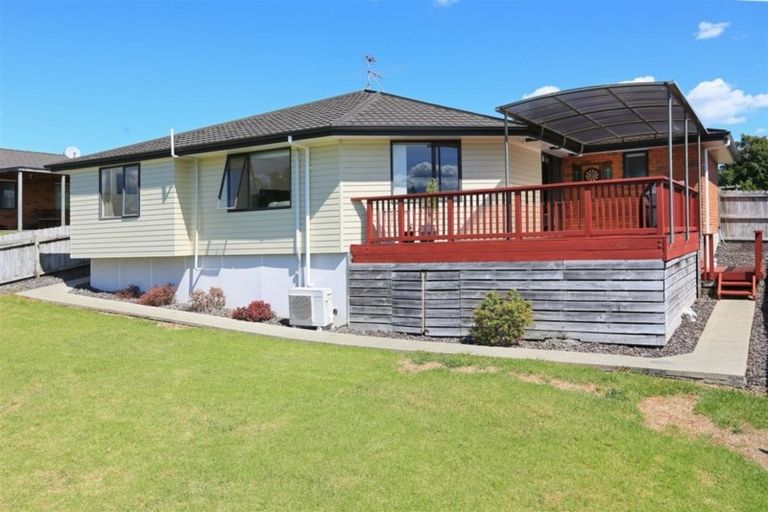 Photo of property in 23 Brittany Drive, Henderson, Auckland, 0612