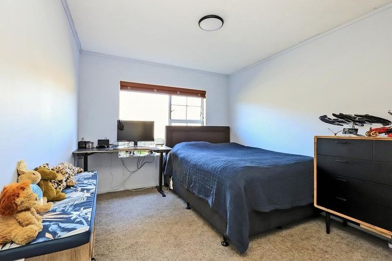 Photo of property in 84 O'dowd Road, Taradale, Napier, 4112