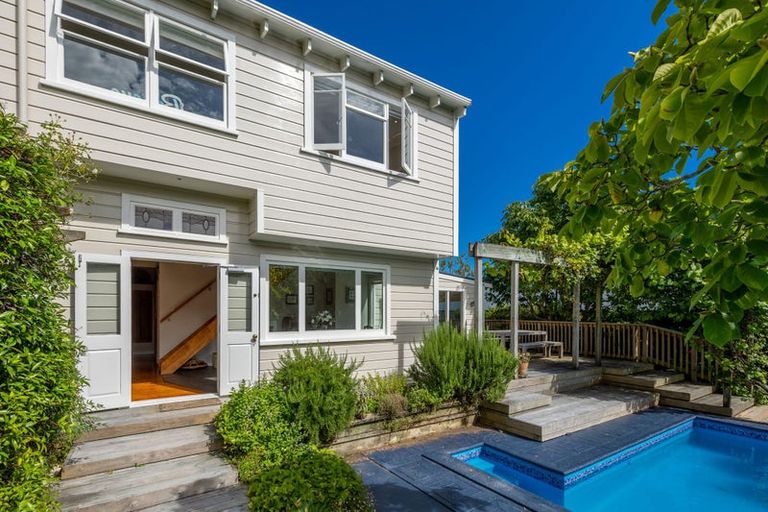 Photo of property in 11 Richmond Avenue, Nelson South, Nelson, 7010