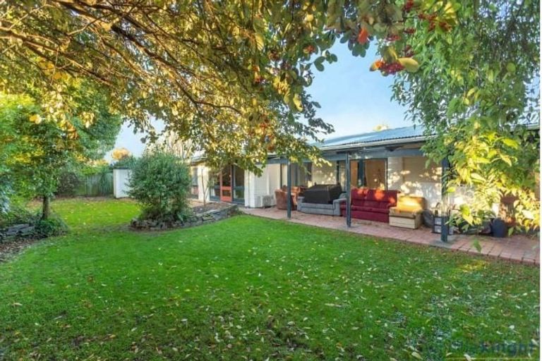 Photo of property in 12 Burrows Place, Ilam, Christchurch, 8041