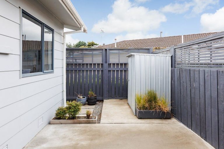 Photo of property in 2/91 Benmore Avenue, Cloverlea, Palmerston North, 4412