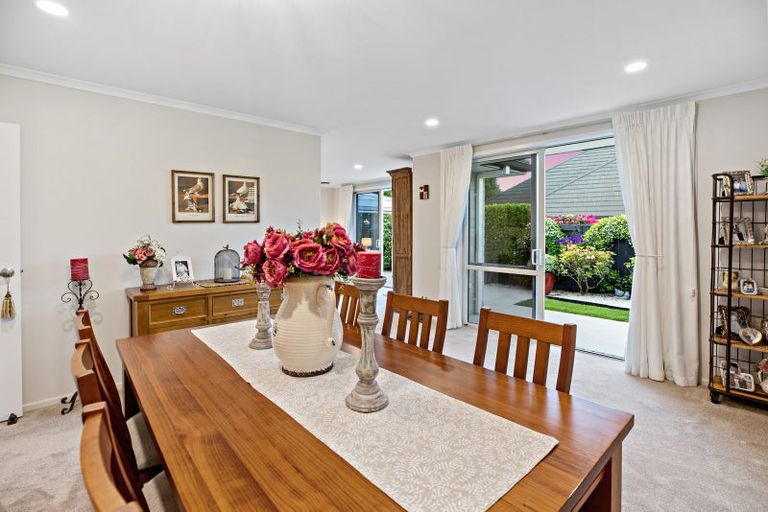 Photo of property in 17 Hansard Place, Bethlehem, Tauranga, 3110