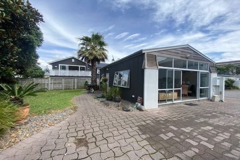 Photo of property in 379a Oceanbeach Road, Mount Maunganui, 3116