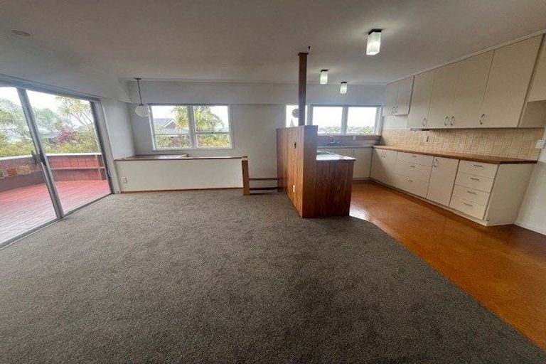 Photo of property in 63 Litten Road, Cockle Bay, Auckland, 2014