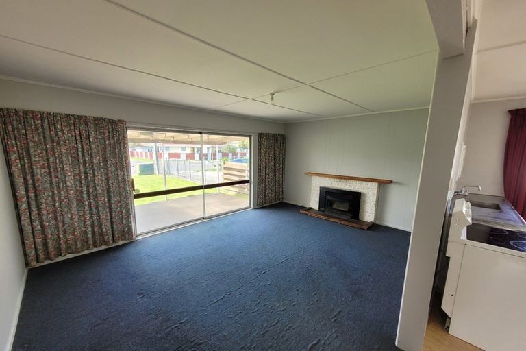 Photo of property in 606 Huia Street, Camberley, Hastings, 4120