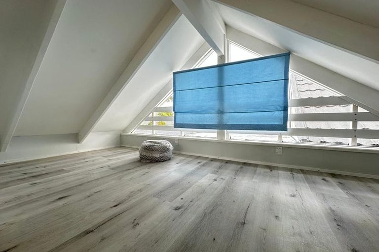 Photo of property in 47a Taikata Road, Te Atatu Peninsula, Auckland, 0610