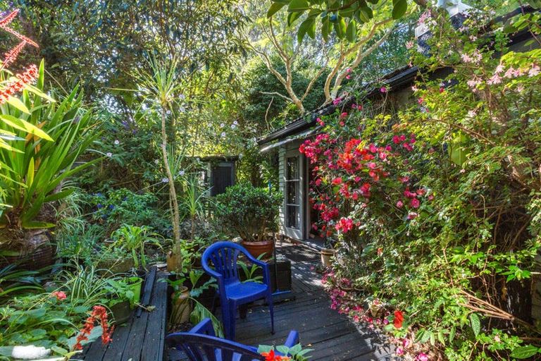 Photo of property in 8 Takutai Road, Pukerua Bay, 5026