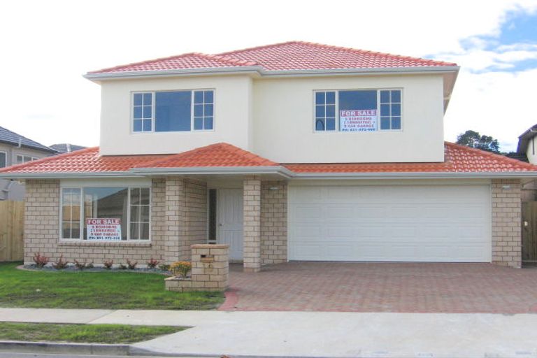 Photo of property in 10 Ainwick Road, Flat Bush, Auckland, 2016