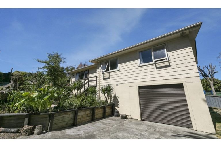 Photo of property in 36 Arlette Place, Massey, Auckland, 0614