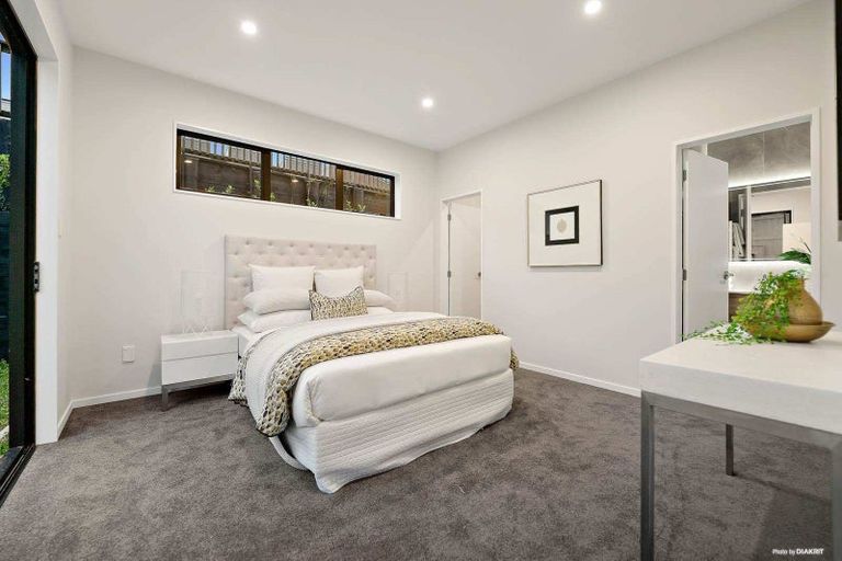 Photo of property in 13 Vazey Way, Hobsonville, Auckland, 0618