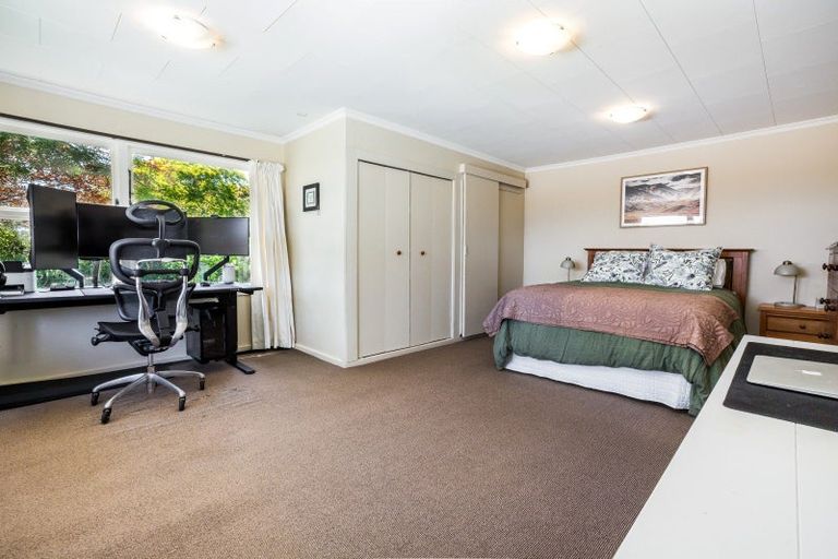 Photo of property in 18 Tui Crescent, Waikanae, 5036