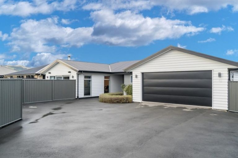 Photo of property in 45 Silver Springs Boulevard, Mosgiel, 9024