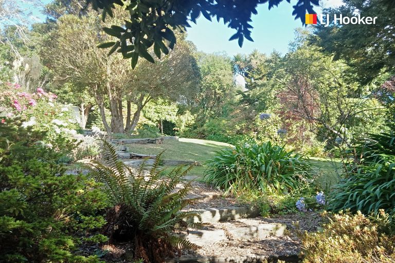 Photo of property in 9 Moerangi Street, Broad Bay, Dunedin, 9014