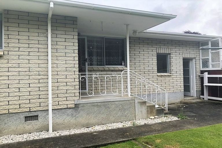 Photo of property in 7 Kowhai Street, Levin, 5510