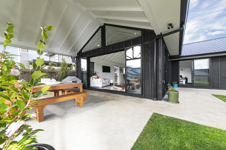 Photo of property in 75 Kaipara Portage Road, Riverhead, 0820