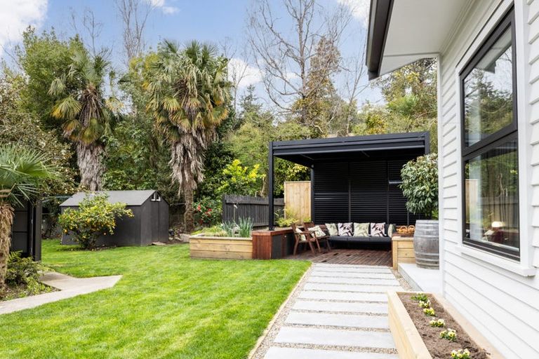 Photo of property in 14 Glenpark Place, Havelock North, 4130