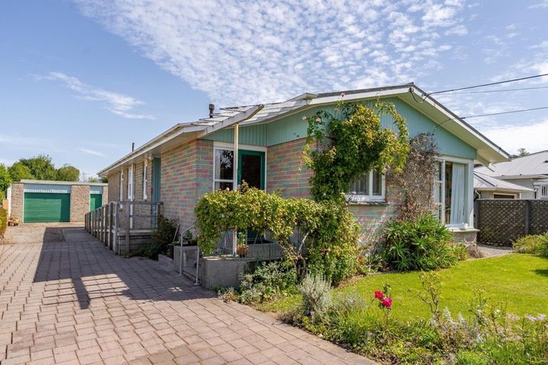 Photo of property in 27 Totara Street, Lansdowne, Masterton, 5810