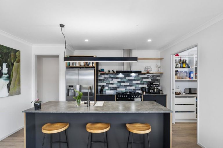 Photo of property in 12 Serenity Drive, Omokoroa, 3114