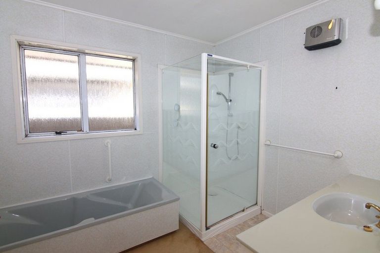 Photo of property in 609 Harewood Road, Harewood, Christchurch, 8051