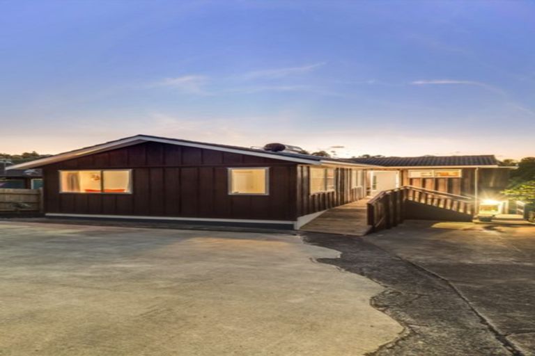 Photo of property in 7 Leo Street, Glen Eden, Auckland, 0602