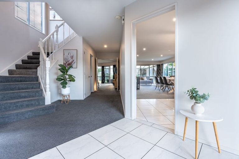 Photo of property in 7 Goodall Place, Redwood, Christchurch, 8051