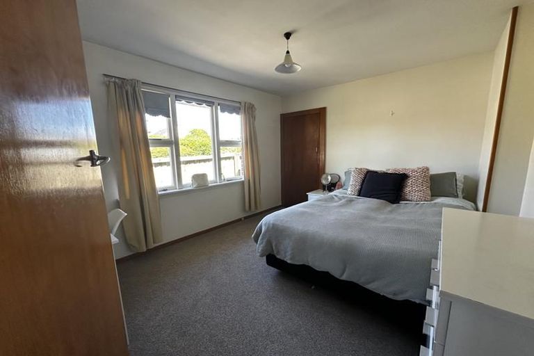 Photo of property in 12 Solway Avenue, Ilam, Christchurch, 8041