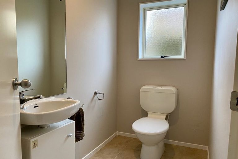 Photo of property in 41 Erlestoke Crescent, Churton Park, Wellington, 6037