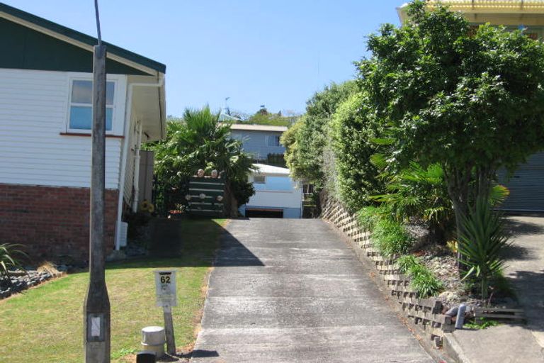 Photo of property in 62 Stott Avenue, Birkdale, Auckland, 0626