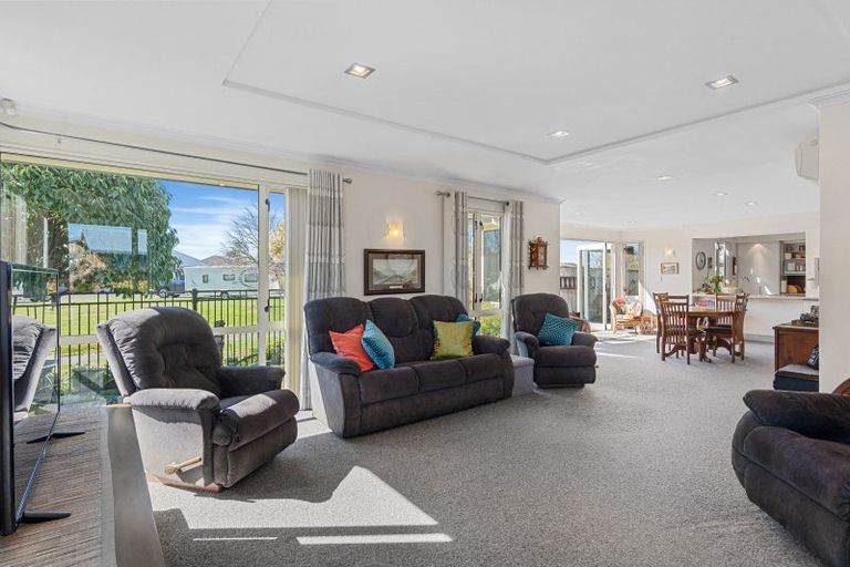 Photo of property in 15 Becmead Drive, Harewood, Christchurch, 8051