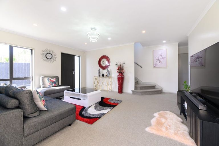 Photo of property in 9a Harrington Road, Henderson, Auckland, 0610