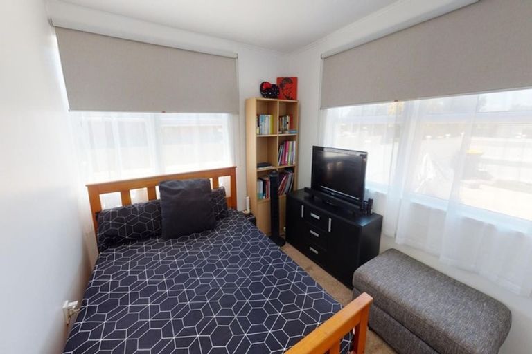 Photo of property in 110 Manuroa Road, Takanini, 2112