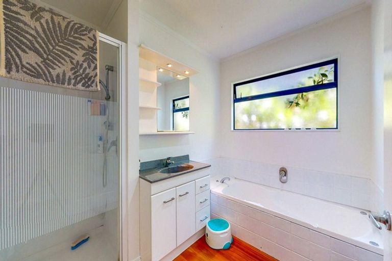 Photo of property in 2/12 Sunset Street, Hilltop, Taupo, 3330