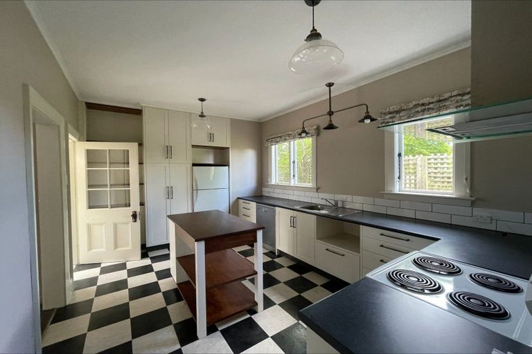 Photo of property in 10 Preston Street, West End, Timaru, 7910