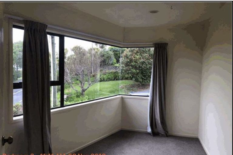 Photo of property in 1/14 Clematis Avenue, Murrays Bay, Auckland, 0630