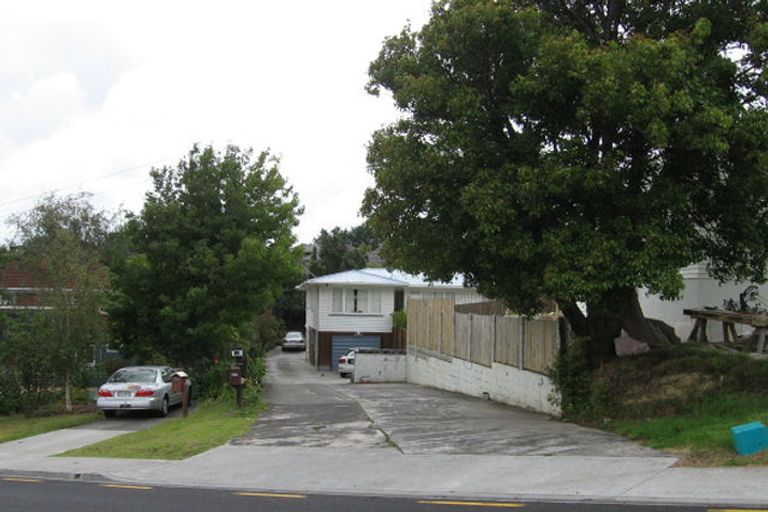 Photo of property in 17a Richards Avenue, Forrest Hill, Auckland, 0620