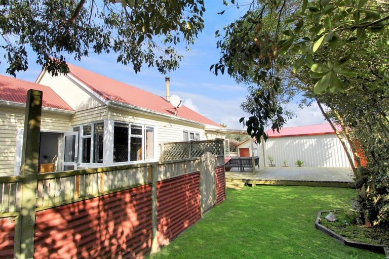 Photo of property in 3 Harrod Avenue, Foxton Beach, Foxton, 4815