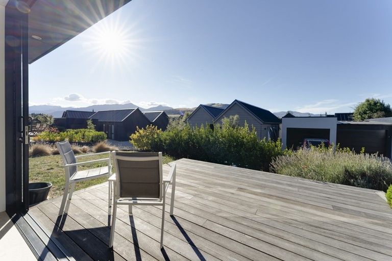 Photo of property in 3 Parera Lane, Jacks Point, Queenstown, 9371