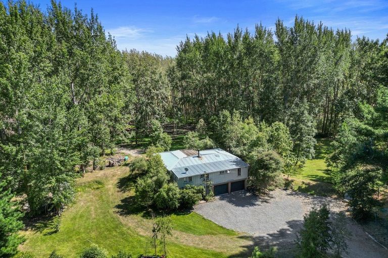 Photo of property in 2175 Main Road North, Sefton, Amberley, 7481