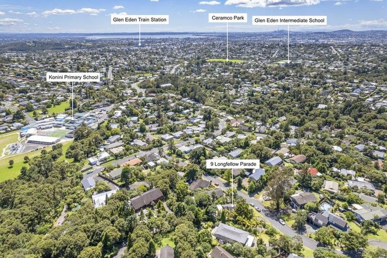 Photo of property in 9 Longfellow Parade, Glen Eden, Auckland, 0604