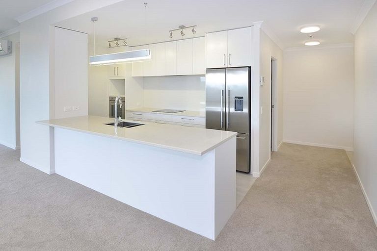 Photo of property in 68 Panorama Heights, Orewa, 0931