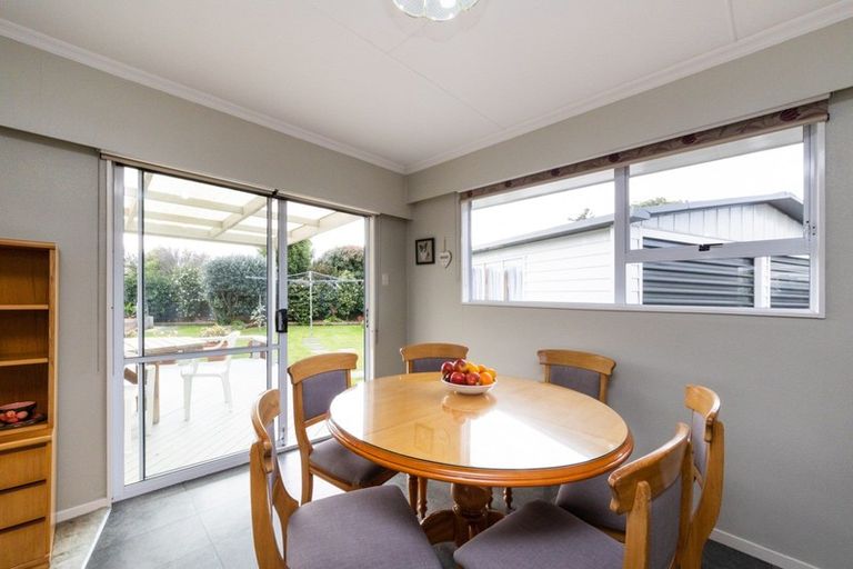 Photo of property in 14 Ferndale Place, Feilding, 4702