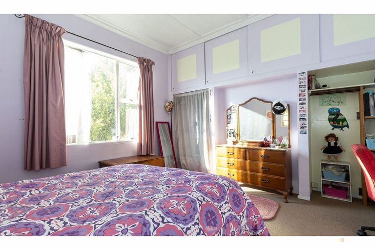 Photo of property in 1 Clifton Terrace, West End, Timaru, 7910