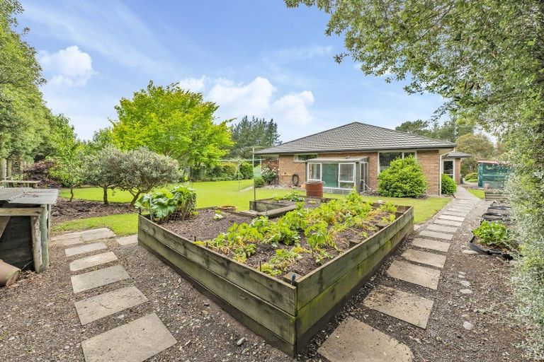 Photo of property in 127 Bridge Street, Coalgate, 7673