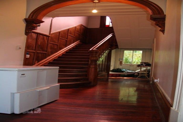 Photo of property in 5 Allenby Terrace, Wellington Central, Wellington, 6011