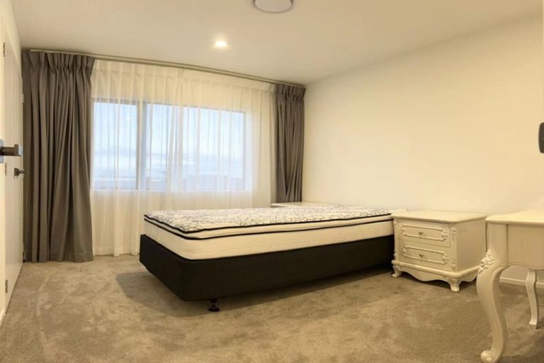 Photo of property in 16 Wheriko Avenue, Glenbrook, 2681