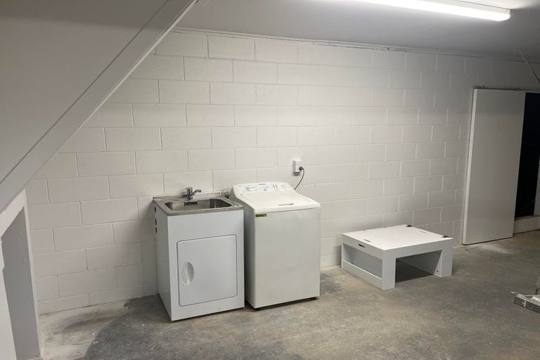 Photo of property in 49 Moncks Spur Road, Redcliffs, Christchurch, 8081