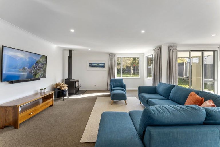 Photo of property in 20 Perriam Place, Mount Pisa, Cromwell, 9383