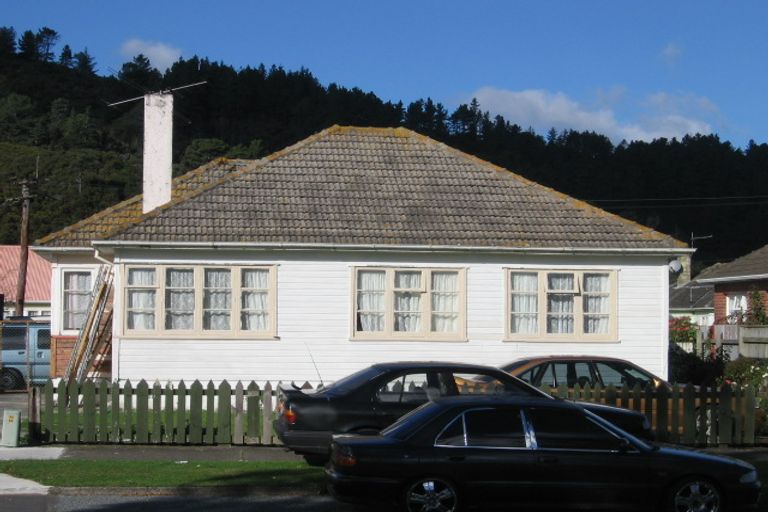 Photo of property in 1306 High Street, Taita, Lower Hutt, 5011